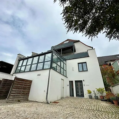 Juraperle - Historisch Und Modern - 3 *